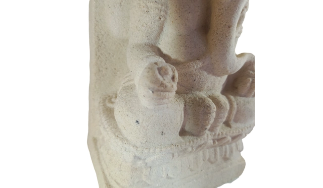 Tache sur la Statue Ganesh Blanc cassée