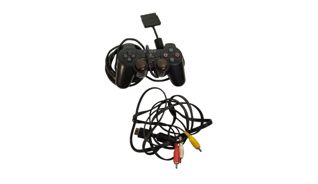 Photo de la maenette et du cable audiovisuel dde la Console - Playstation 2 + Manette